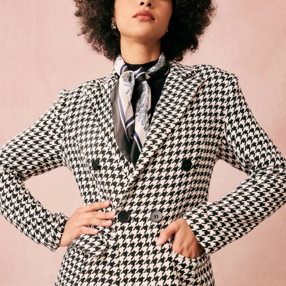 The black lapel double breasted houndstooth coat - Picture 3 of 3